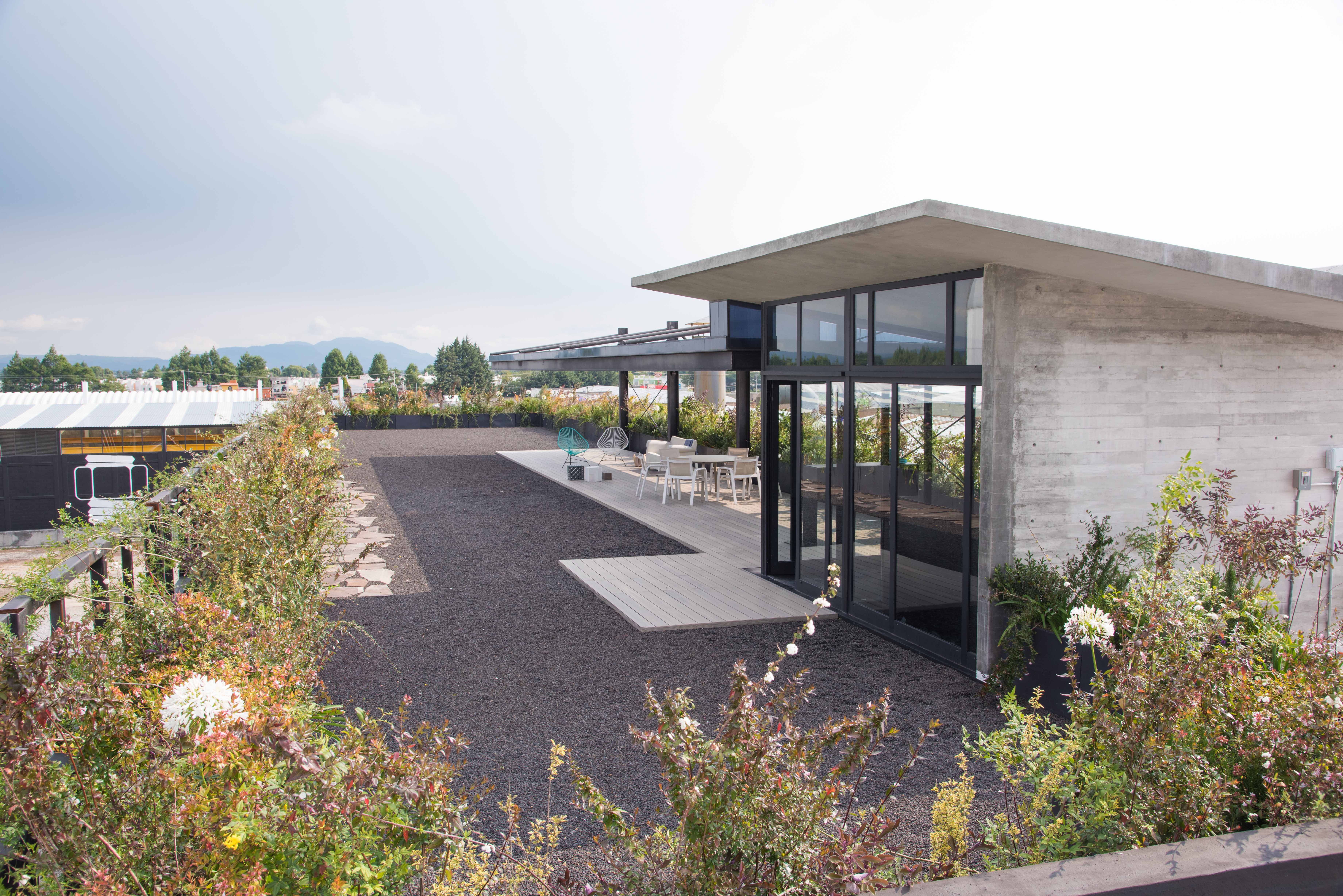 更新中的工厂-17