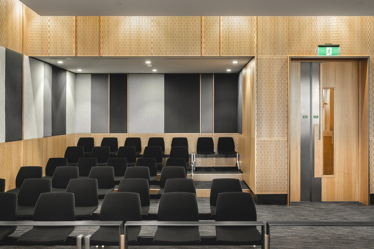 克赖斯特彻奇司法和紧急事务管理园区，新西兰 / Warren and Mahony + Cox Architecture +WSP Group-71