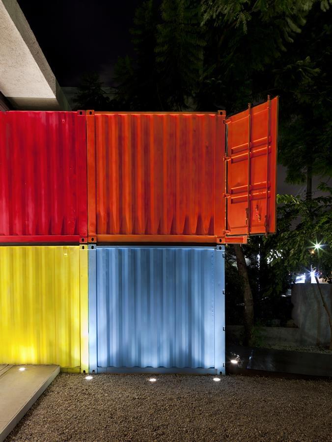 巴西彩色集装箱家具店-6