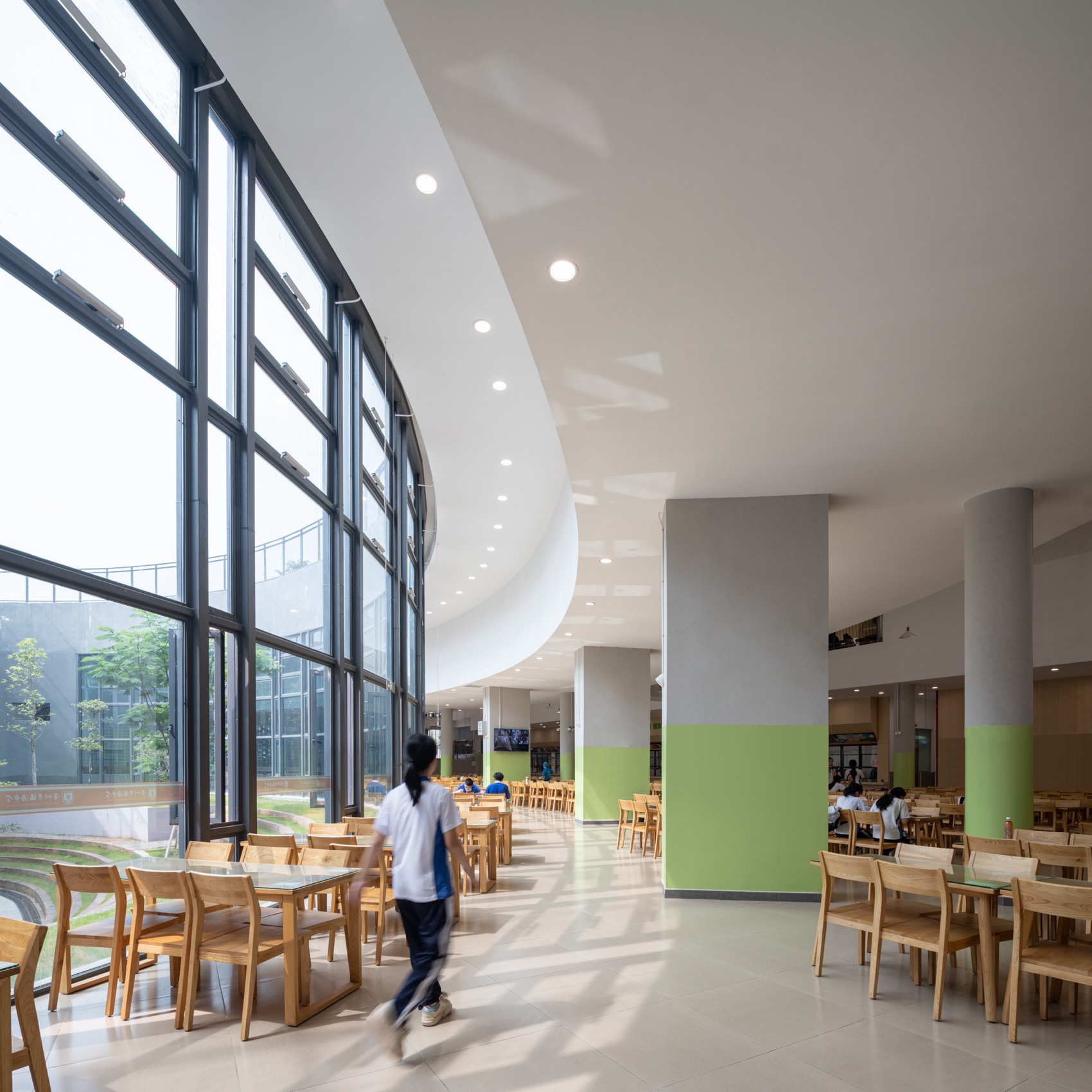 福海中学:高密度立体校园丨中国深圳丨王维仁建筑设计研究室有限公司-78