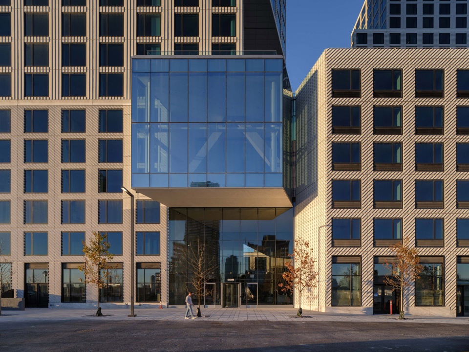 OMA 设计的纽约 EAGLE + WEST 住宅塔楼，巧妙解决空间限制问题-44