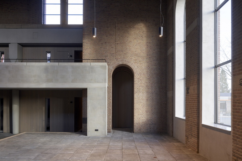 Vredeskerk 教堂住宅 | 现代与传统的完美融合-14