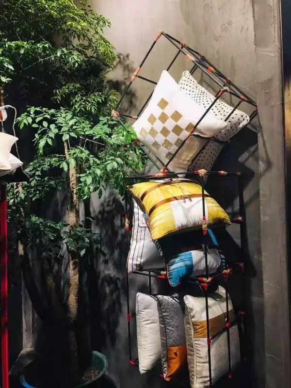 整体软装春风里,深圳家居展盛况-31