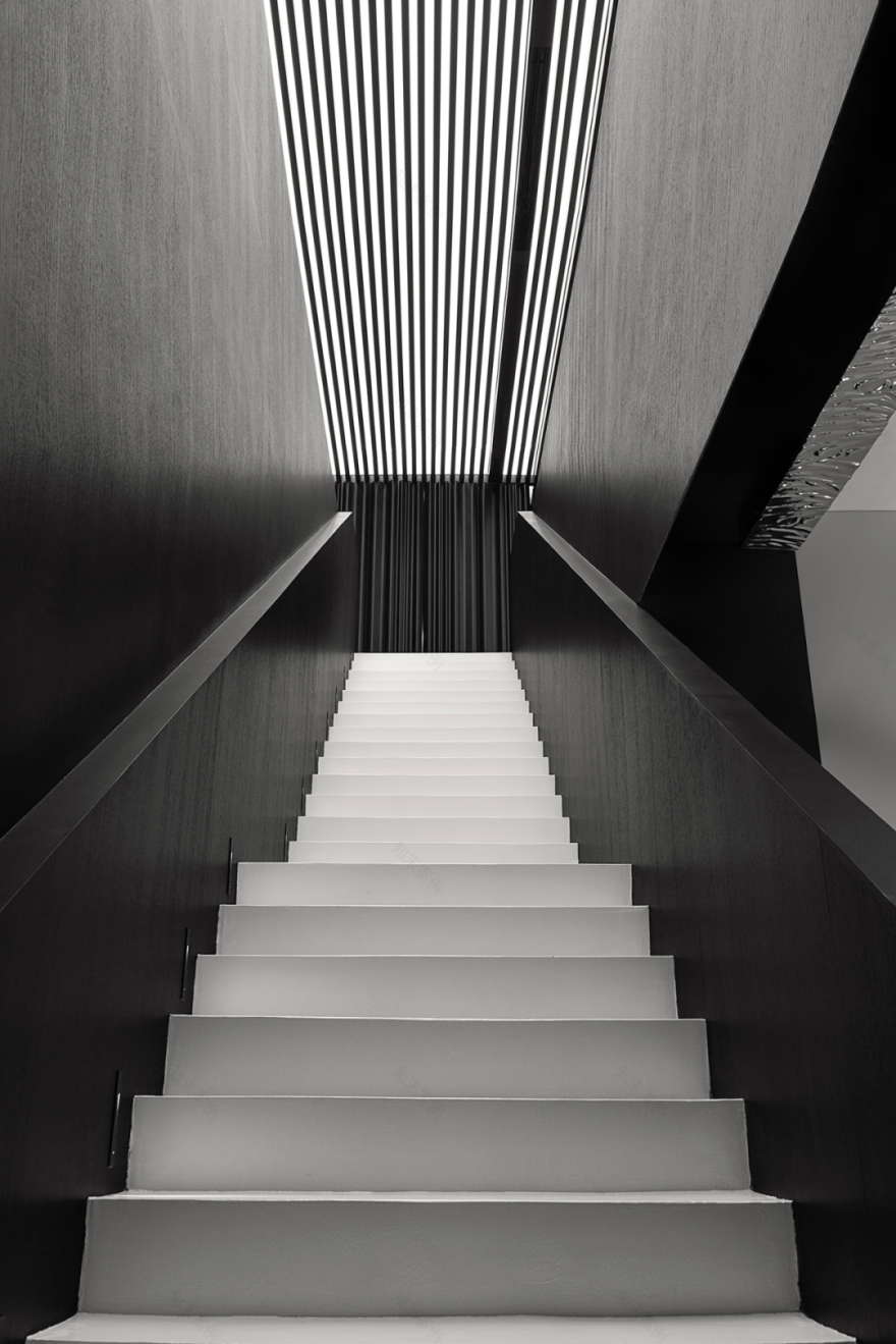 舞台上的自由灵魂·(SO)What Chengdu 买手店室内设计丨中国成都丨万社设计 Various Associates-80