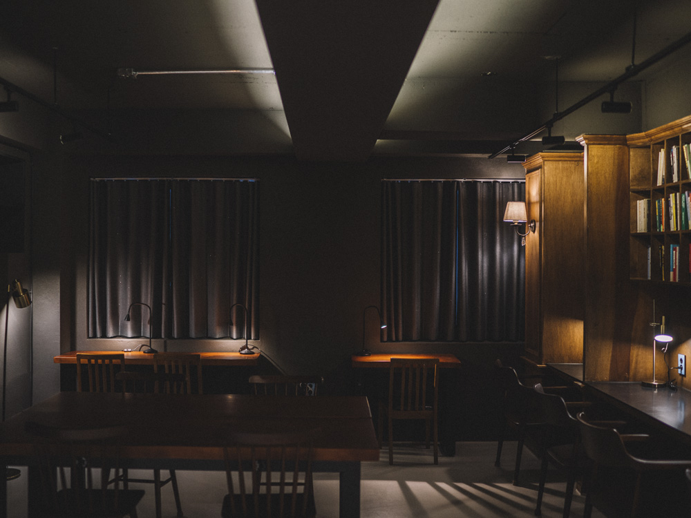 16 平米北欧风格公寓 | 极简与复古的完美融合-17