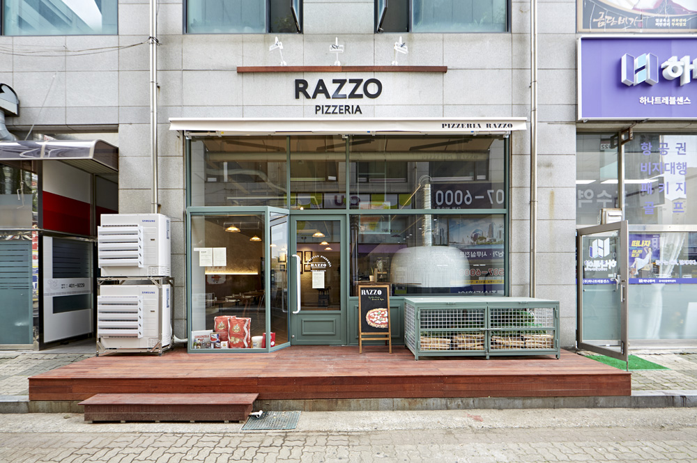 白色与木色交织的 20 平米小空间魔法-2