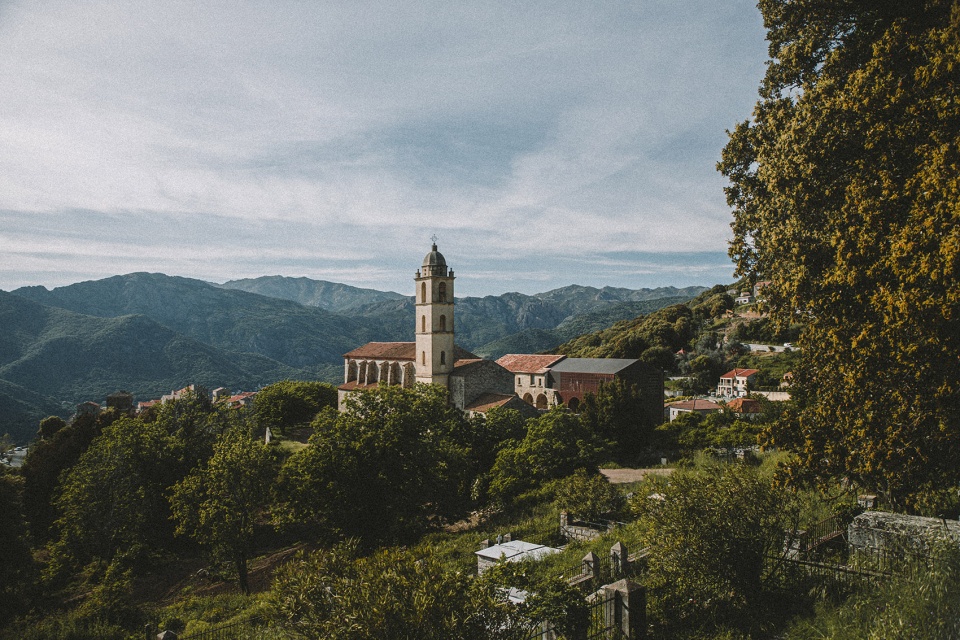 科西嘉岛修道院改造 | 历史与现代的完美融合-15