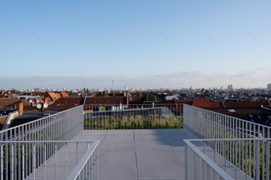 屋顶阁楼与露台改造丨德国柏林丨ATELIER ZAFARI 事务所-30