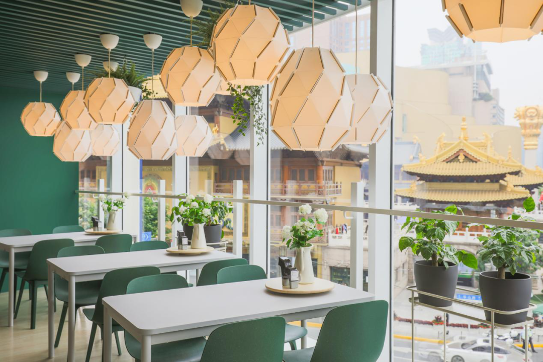 宜家中国首家城市店亮相上海,融入本土特色与数字化创新-50