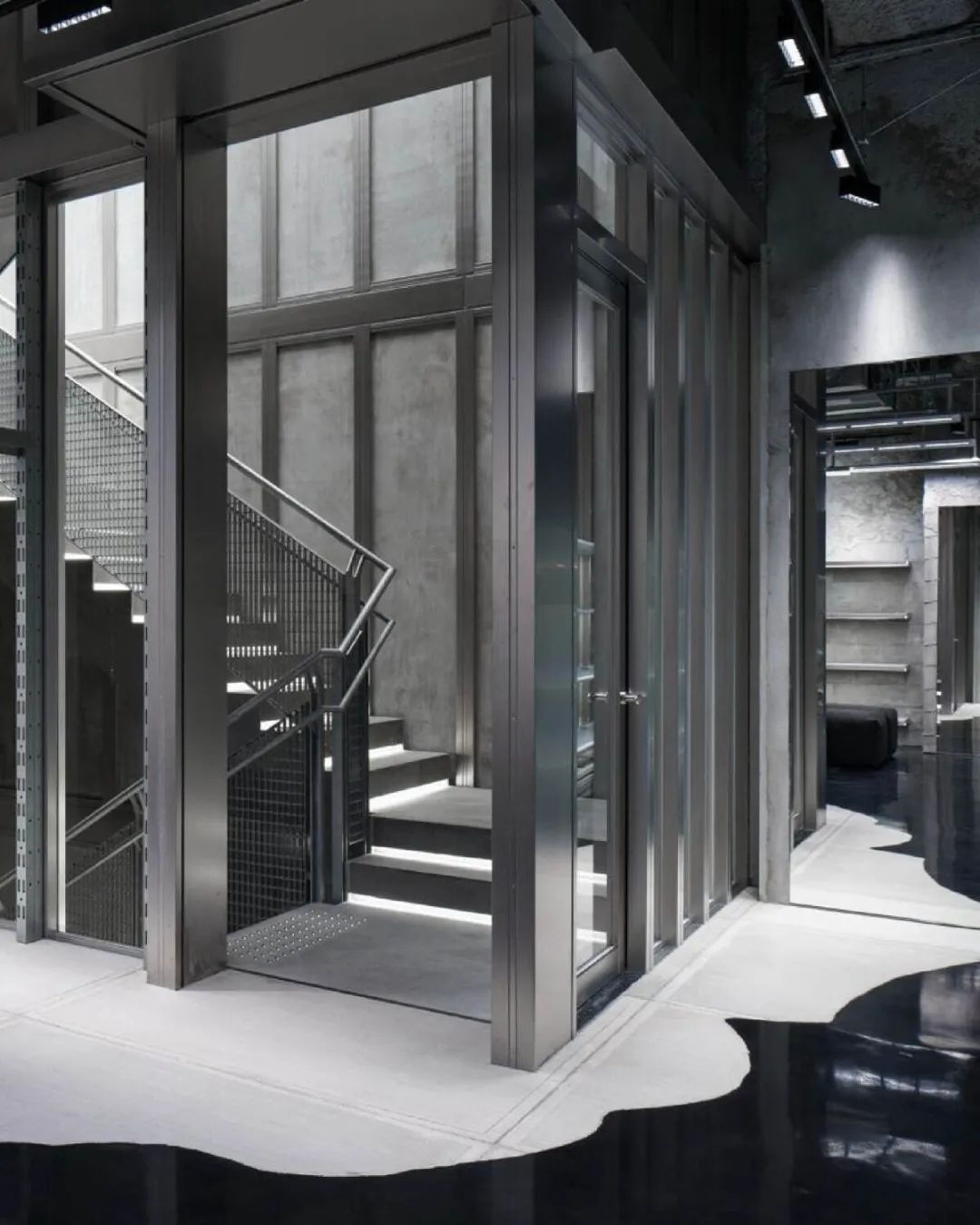 BALENCIAGA 东京银座旗舰店丨日本东京-2