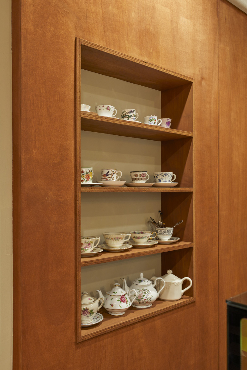 隐秘的糖果盒 | 9 平米复古风咖啡馆设计-7