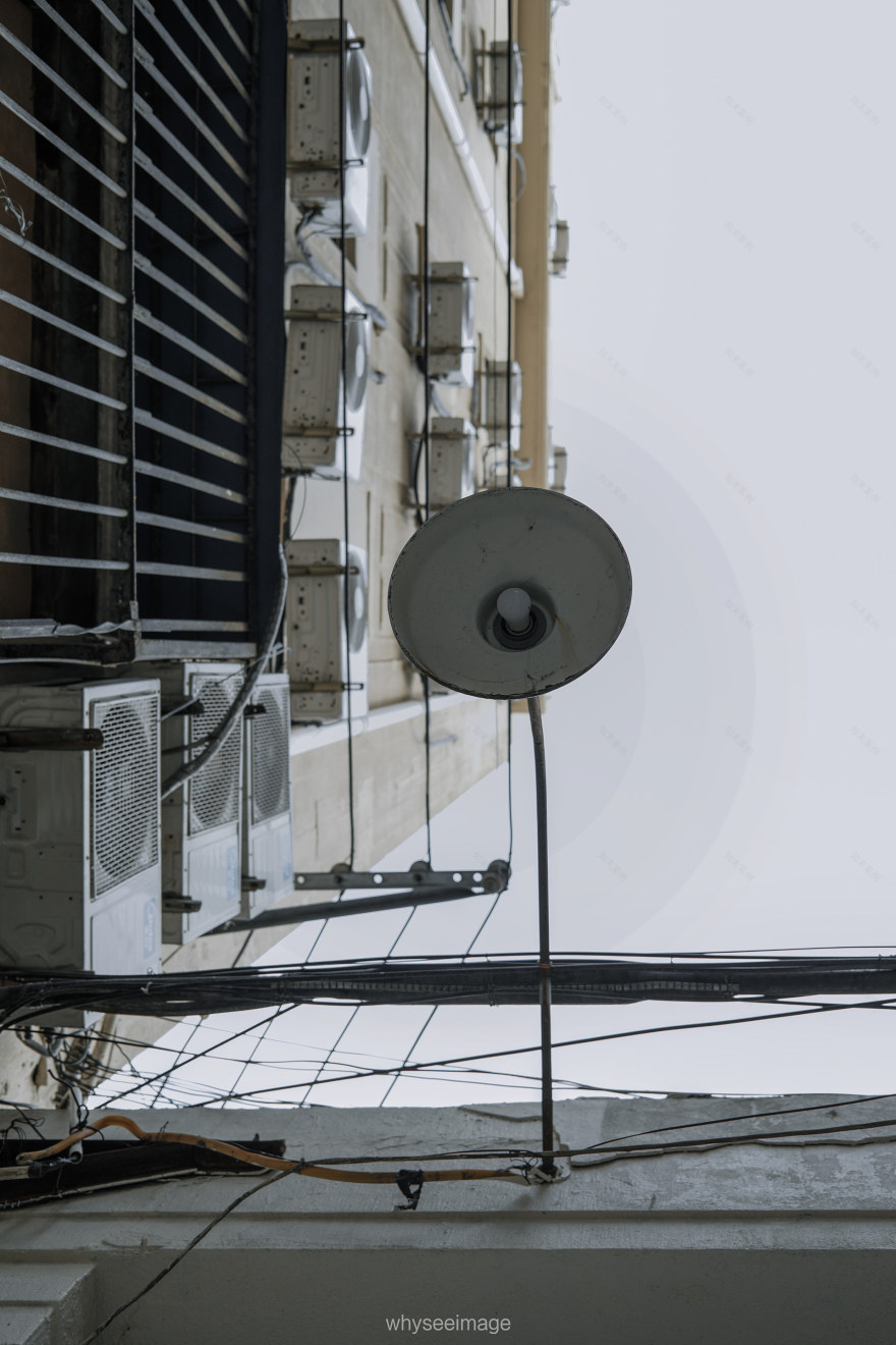 在被框选的画面之外 · 不如回到街头丨中国上海丨whyseeimage-44