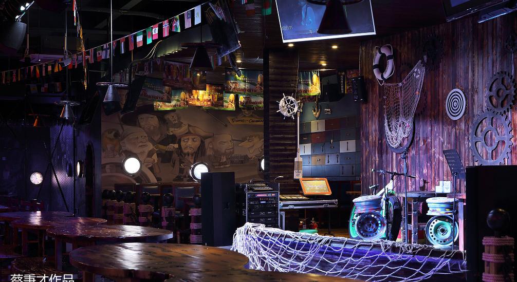 船动力烤吧 | 狂野团结的海上空间-19