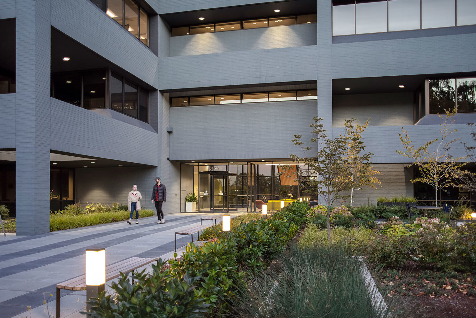 5550 South Macadam Avenue Re-positioning-10