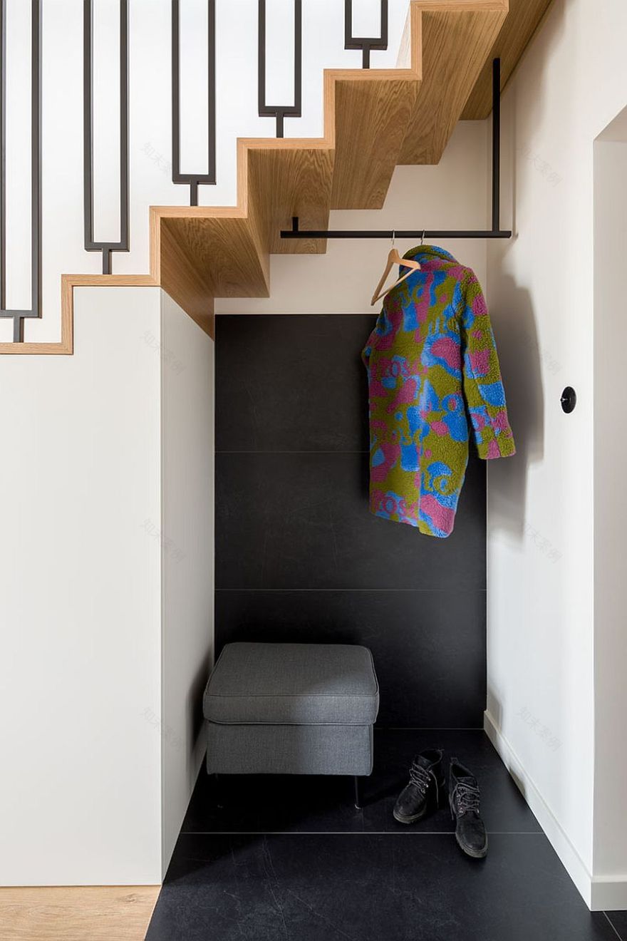 波兰带黑白夹层的空间利用型小公寓丨波兰罗兹丨3XEL Architekci-16