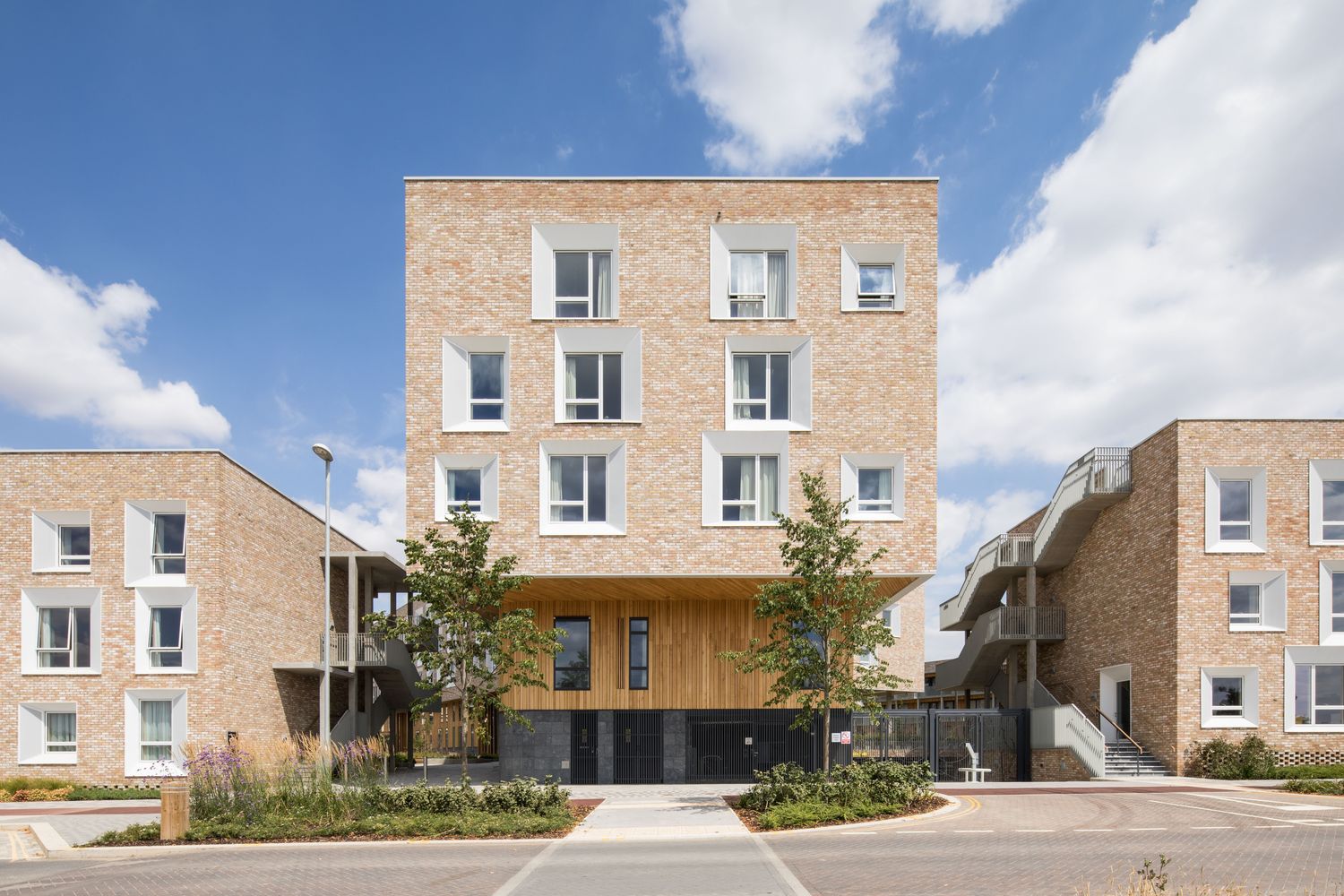 英国大学关键工作者住房-6