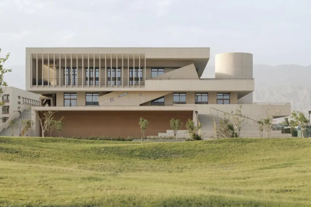 【AT】大漠孤烟，晴日满窗——铁门关华山中学新校区一期（by荣朝晖工作室+趣锐建筑）-163