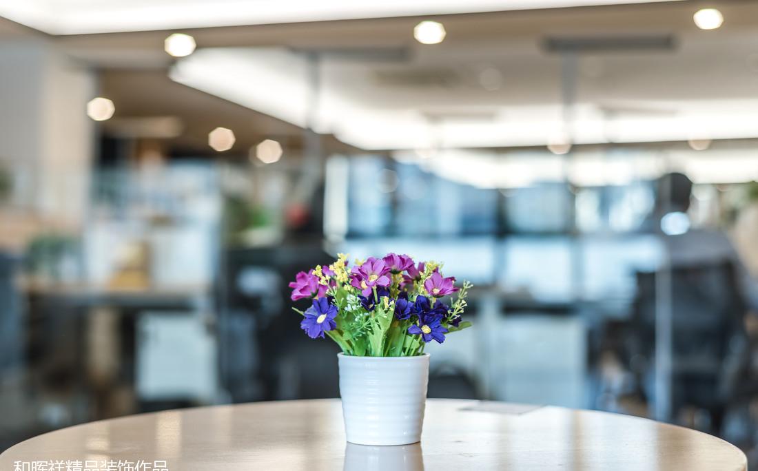 极简主义办公室设计，温馨如家-52