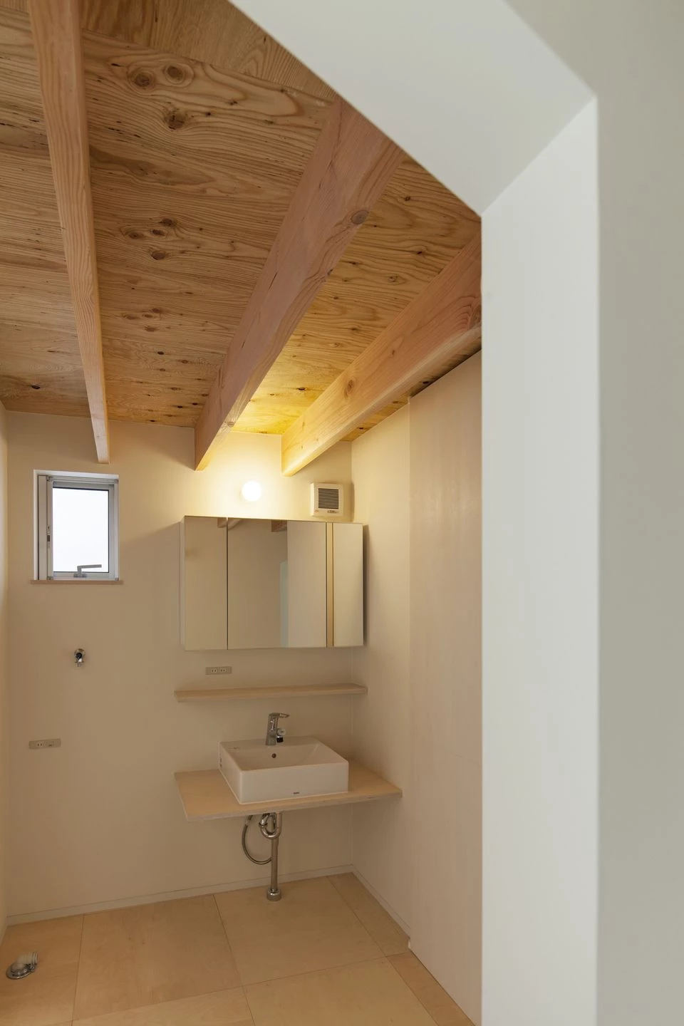 大阪方形住宅中的宁静与活力空间-36