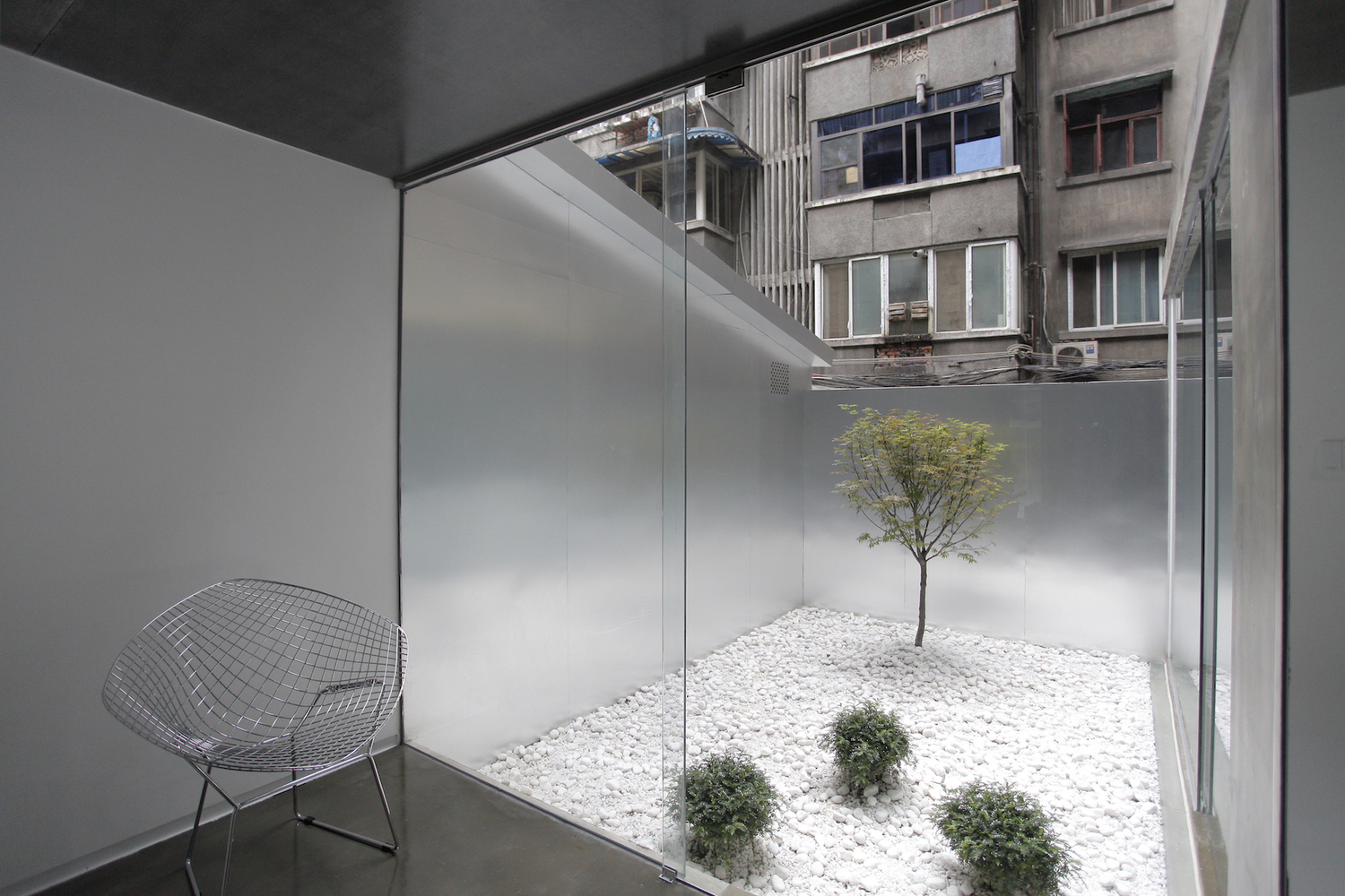 复古住宅变奏曲 · 成都街头趣味时尚空间-23