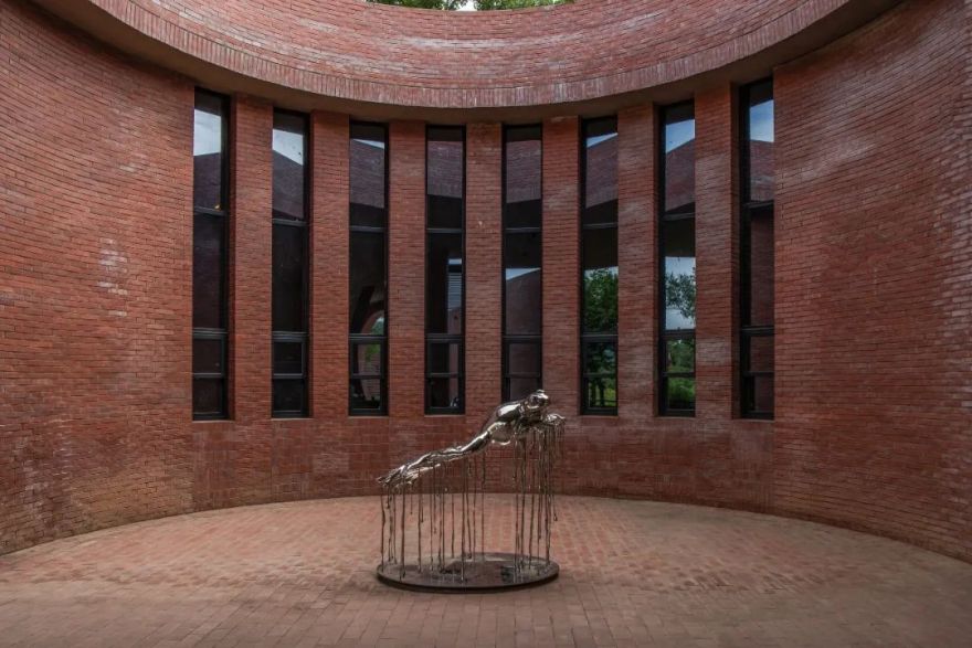 李子沟村的红砖自然礼堂-107