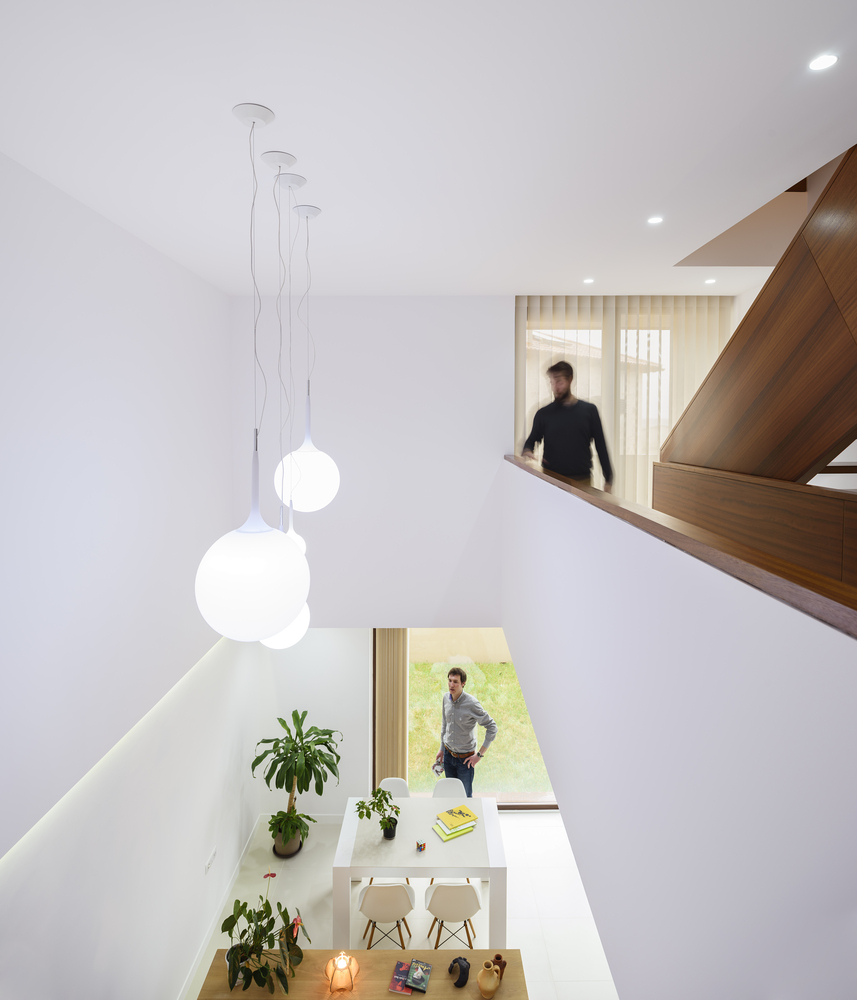 双层“书卷”住宅-39