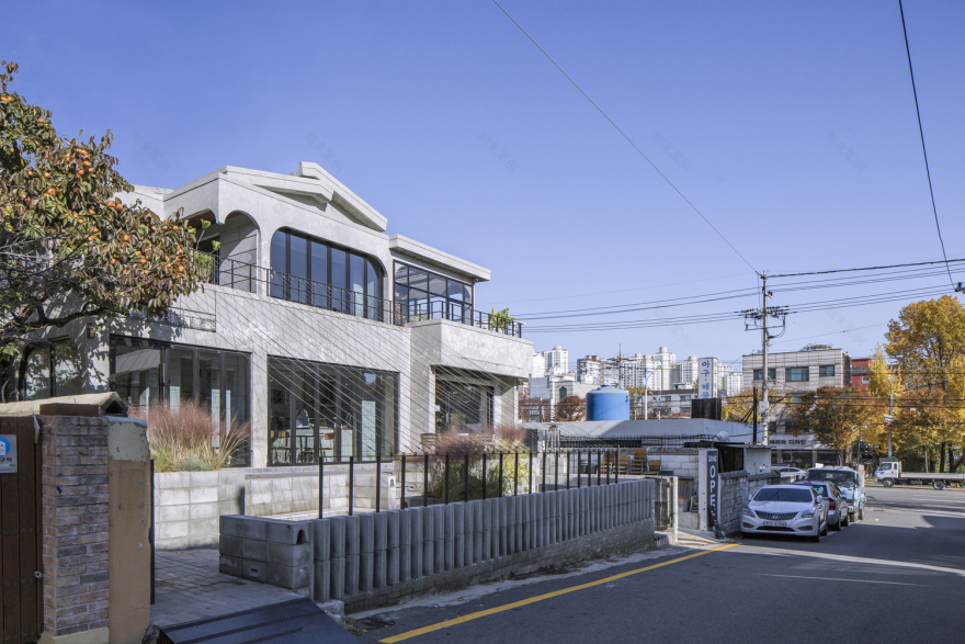 首尔老屋新生命,TEMP 建筑工作室打造独特咖啡馆-33