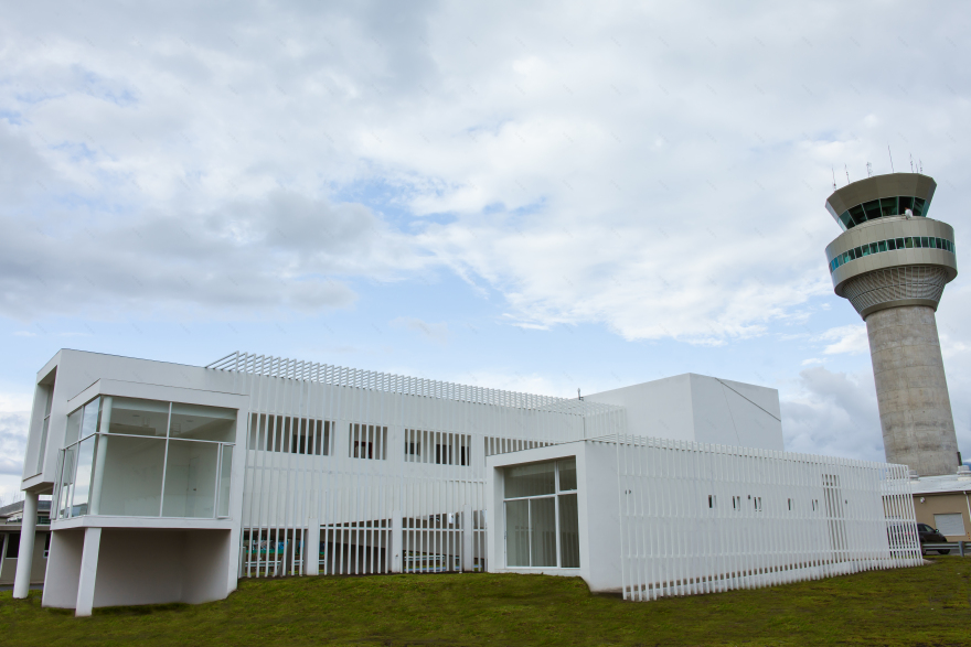 厄瓜多尔国际机场飞行控制办公大楼-33