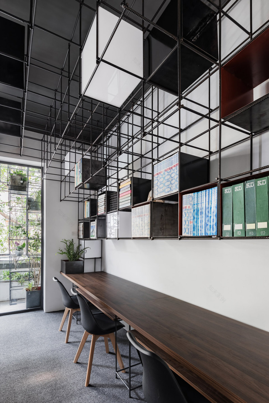 Wake space up! 城市生态阳台,越南 / Farming Architects-48