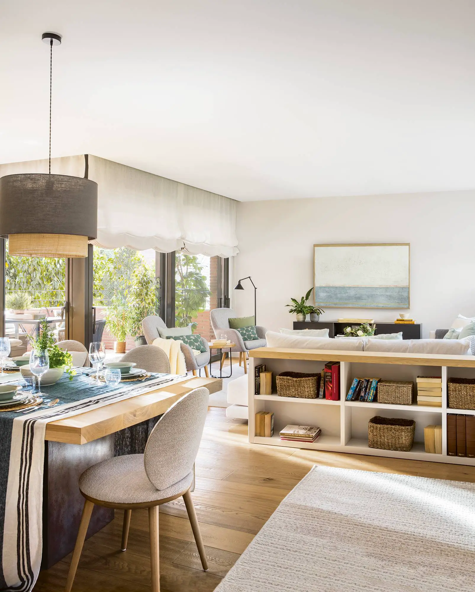 巴塞罗那清新色彩公寓的完美翻新-4