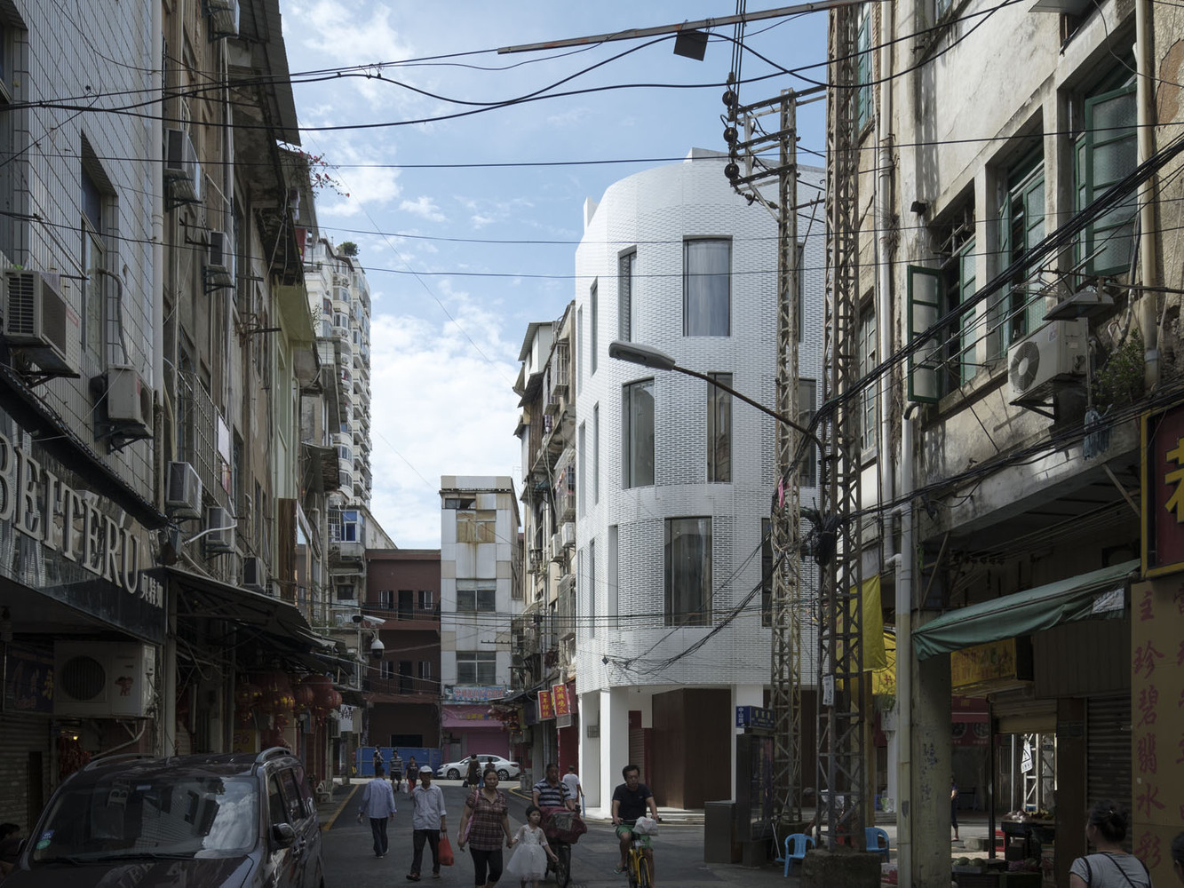 Old Building Renovation on Zhenbang Road  TEAM BLDG-31