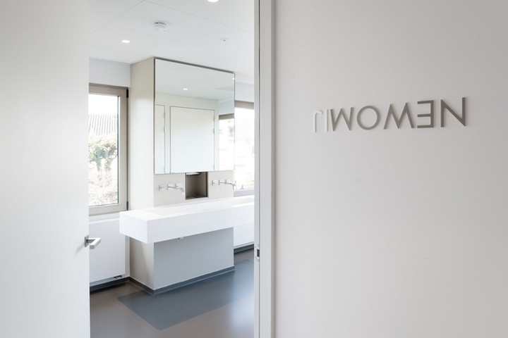 荷兰金融机构Newomij办公室设计-10