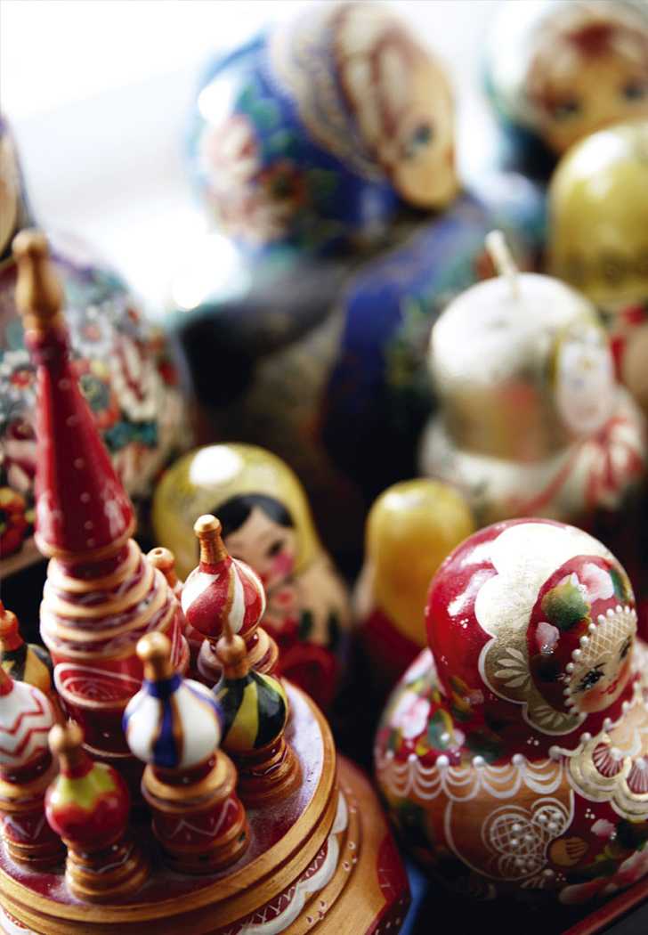 黑色圣诞树助力丹麦哥本哈根公寓独特设计-10