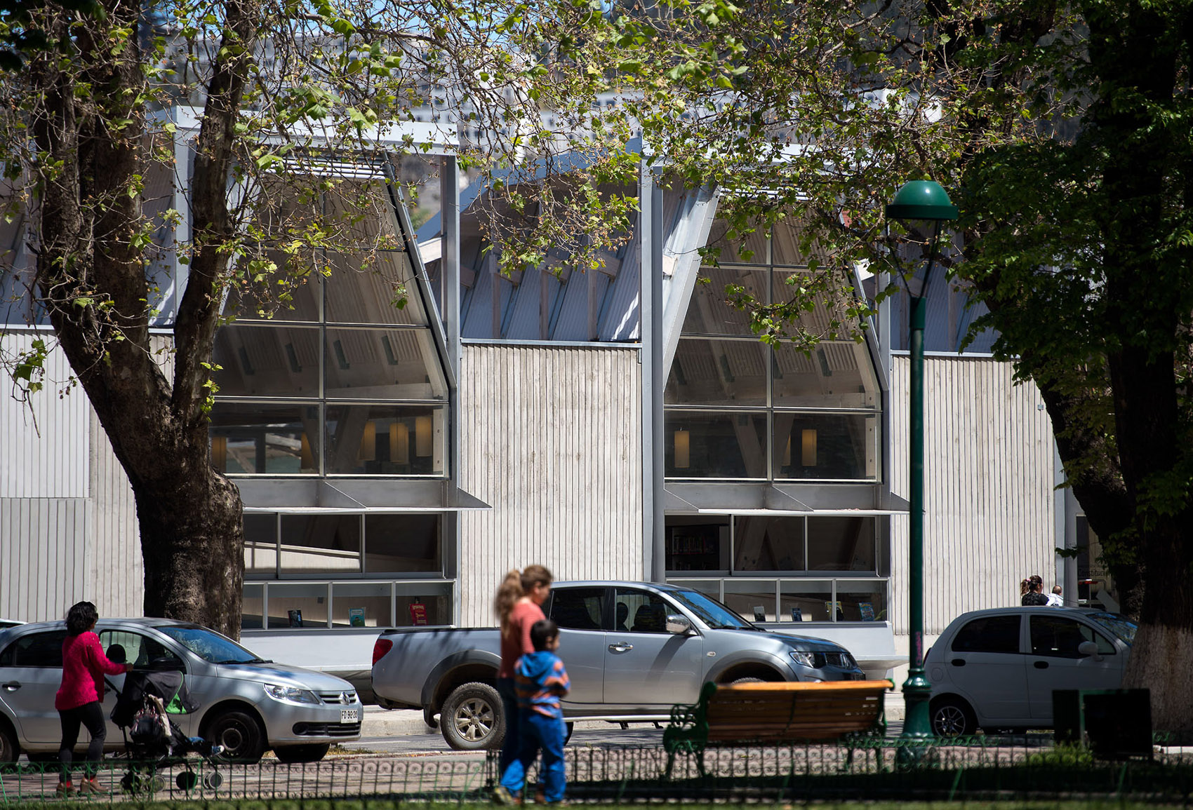 木结构图书馆,智利 / Sebastian Irarrázaval Arquitecto-9