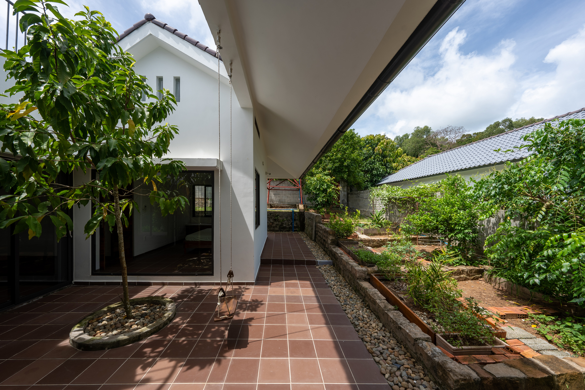 Phu Quoc House / NH Village Architects-13