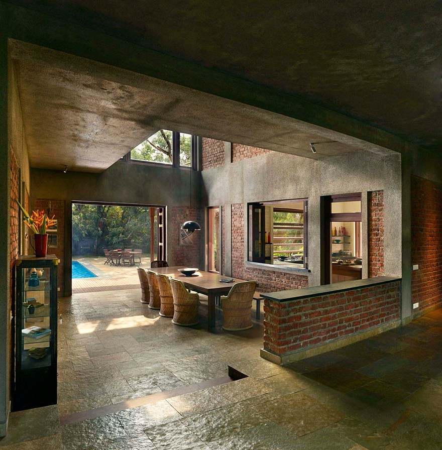 Indian Brick House with an Architectural Design Influenced by a Mango Trees Plantation-18
