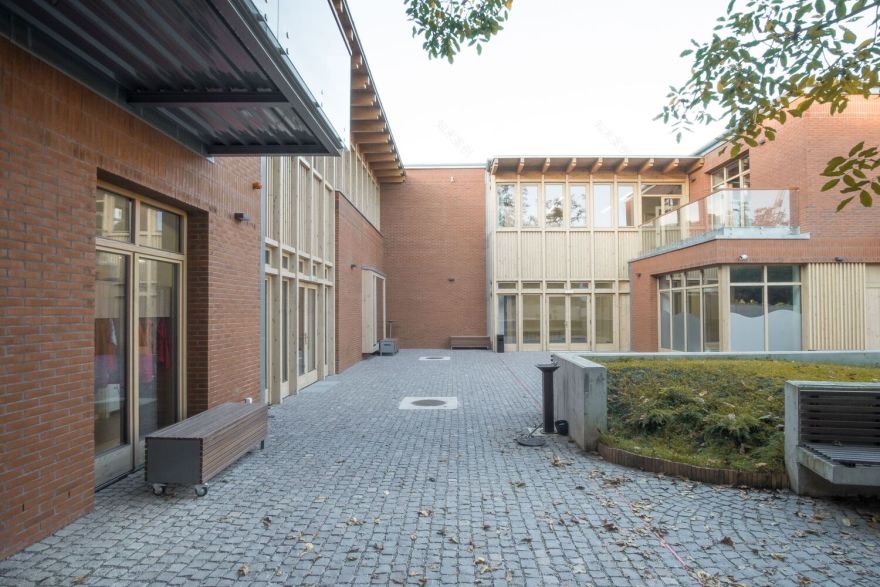 Târgu Mureș市爱心创新与生活质量社会中心丨罗马尼亚丨TEKTUM-12