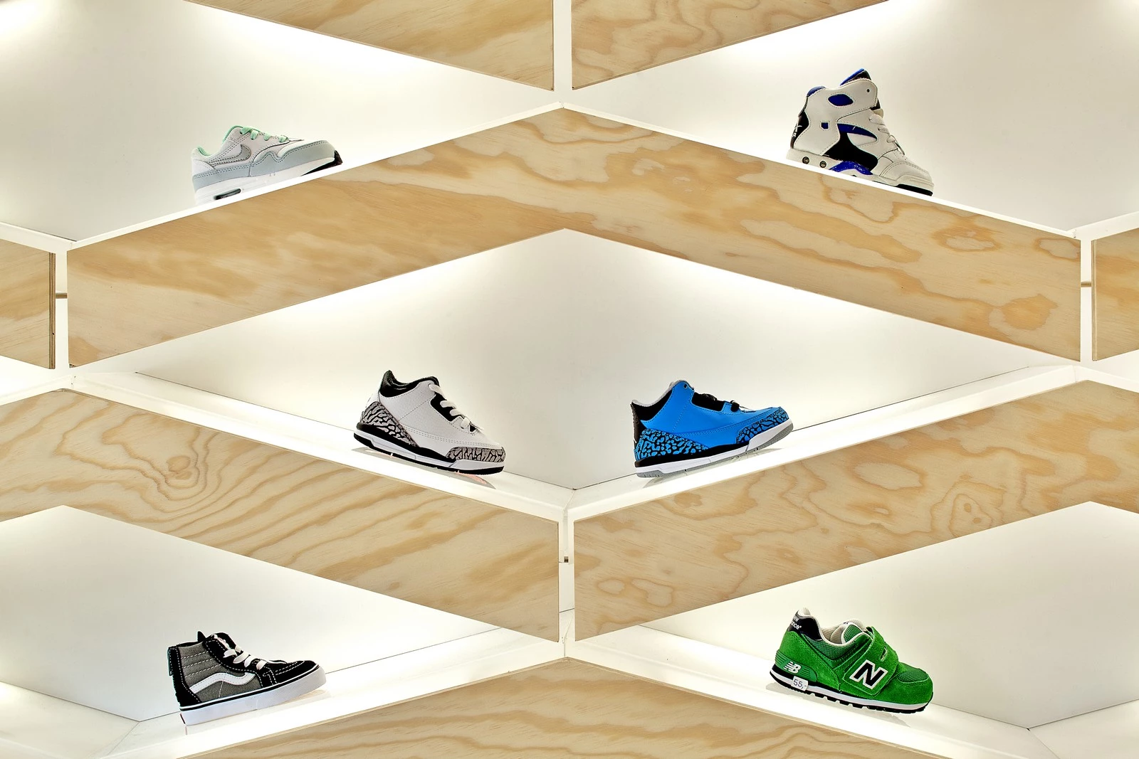 德国 Stuttgart Suppakids 童鞋店——趣味展示空间-12