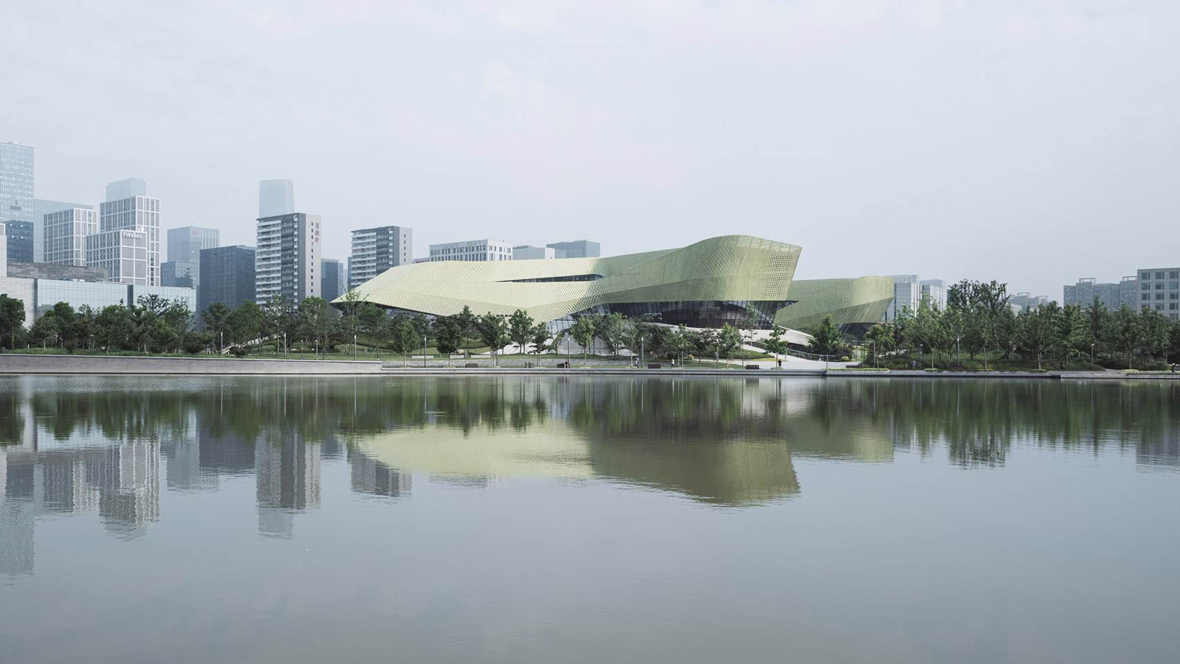 宁波规划展览中心 | 绿意盎然的城市公共空间-0