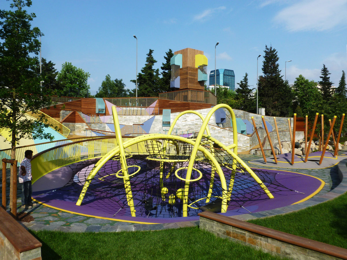 土耳其Zorlu中心游乐场-11