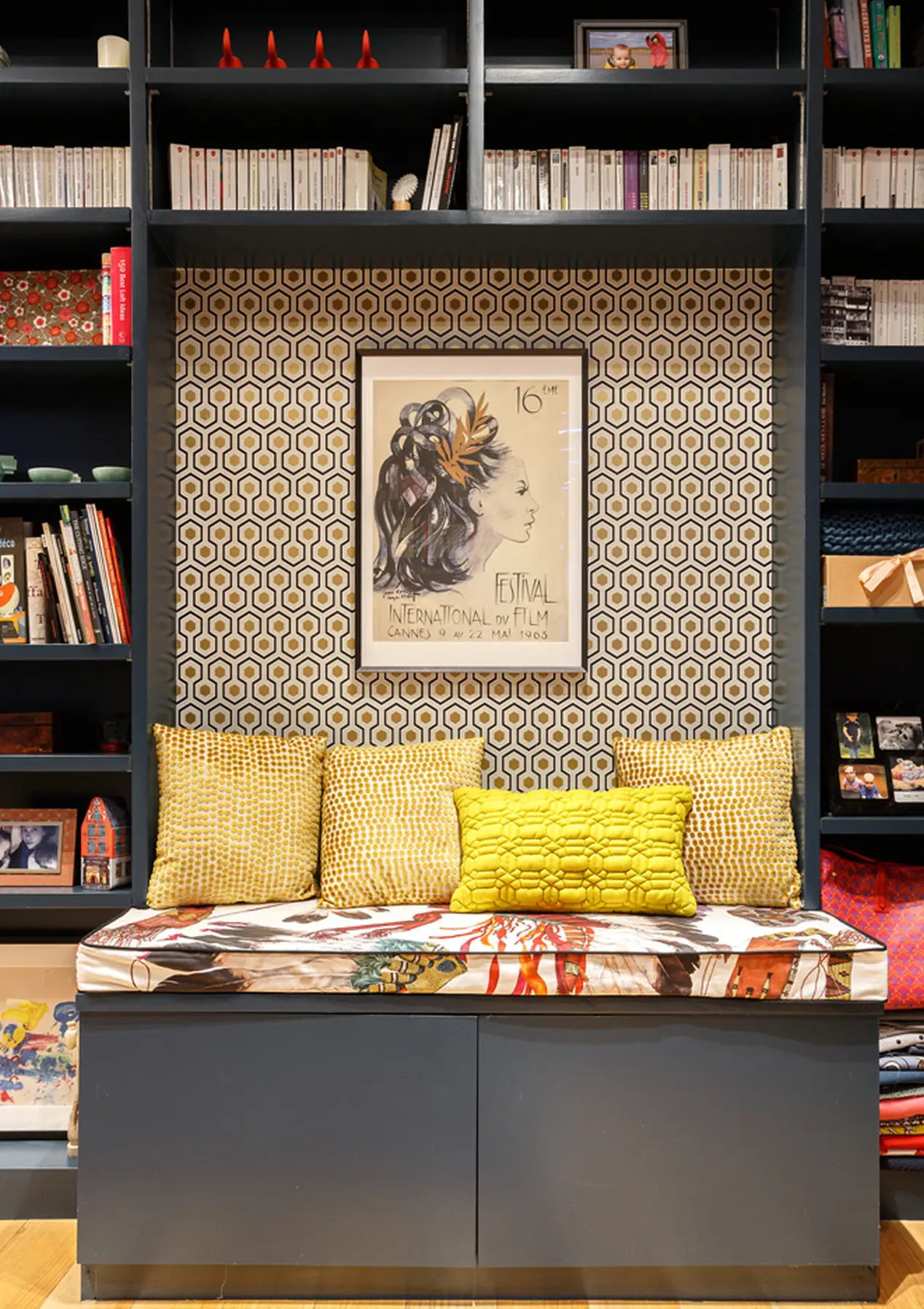 巴黎中心，工业风家庭复式公寓的完美改造-27