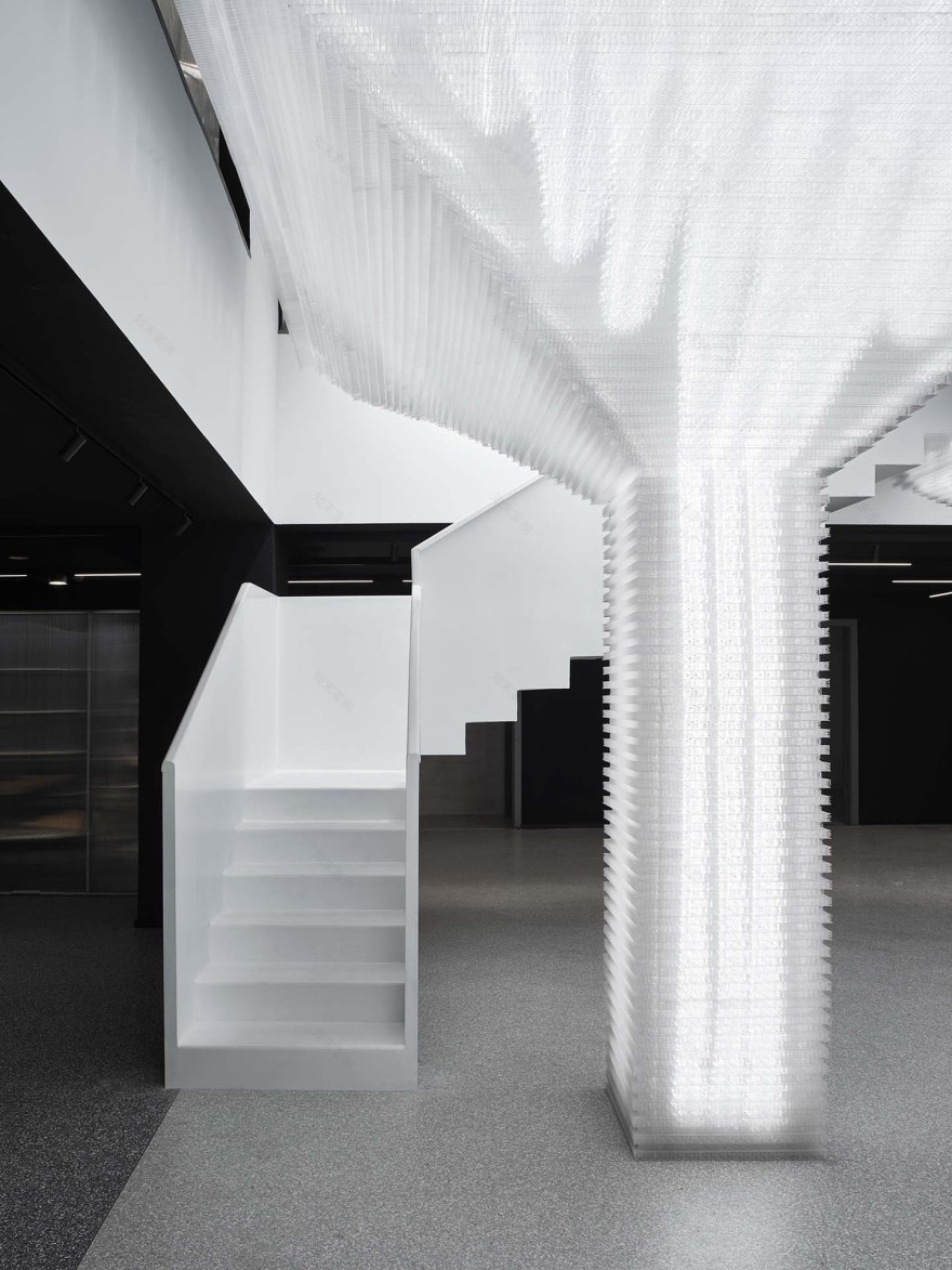 Office Warehouse 内的咖啡和阅读空间改造丨中国上海丨HCCH Studio-17