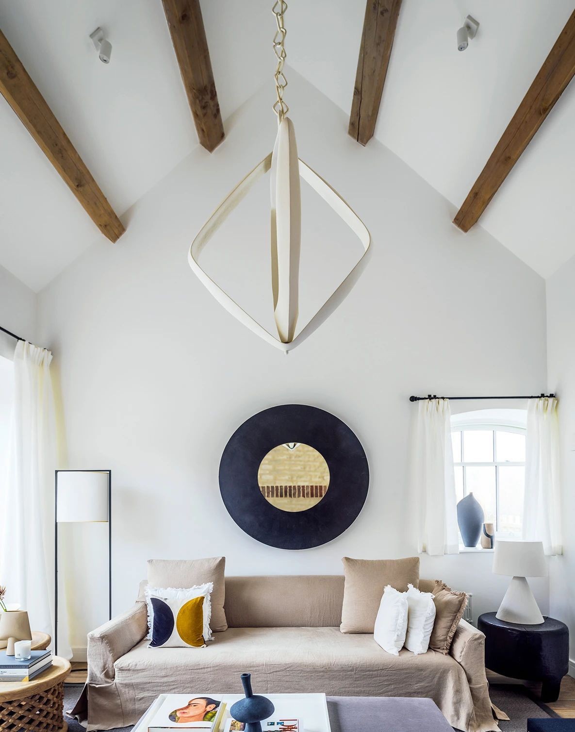 英国乡村与城市结合的居住空间丨Kelly Hoppen-8