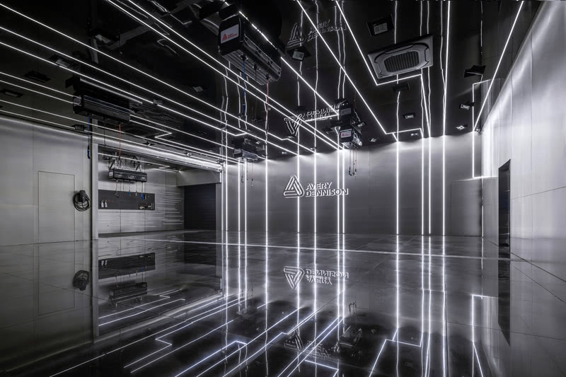 华中首家特斯拉 OTA 拓速升级店-7