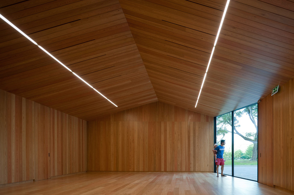 湖畔双砾，葡萄牙 / Aires Mateus-33