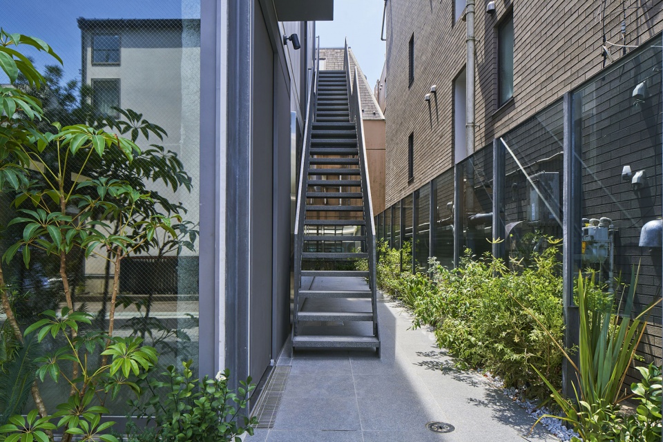 独特通道设计改善建筑连接性-13