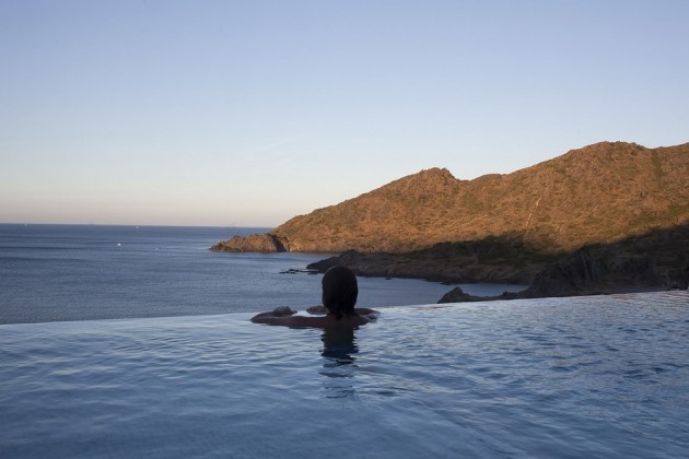 “向日葵”房屋(因独特 façade 形状得名)丨西班牙赫罗纳丨Cadaval & Solà Morales 工作室-21