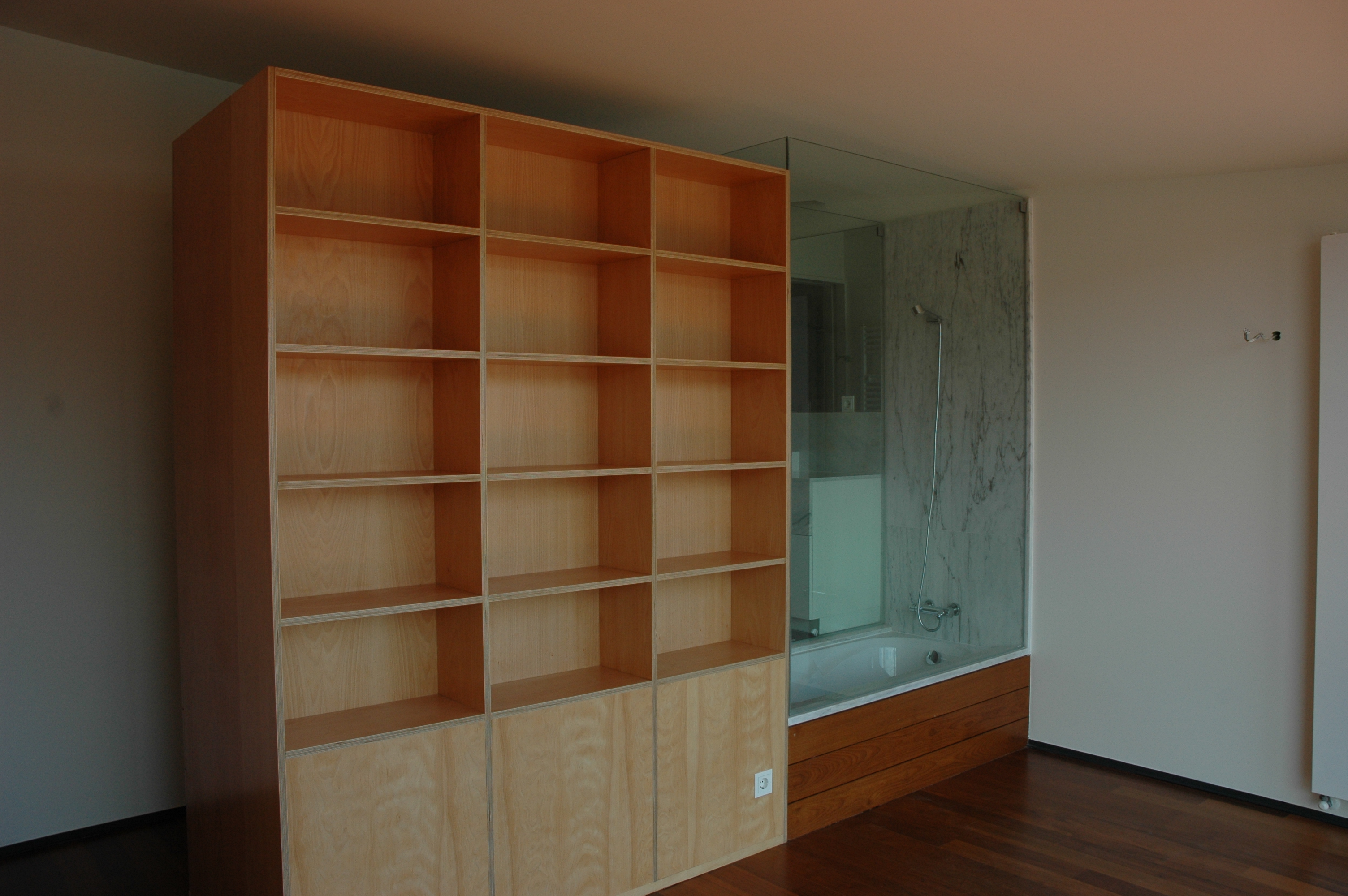 波尔图河畔的复古建筑重生-33