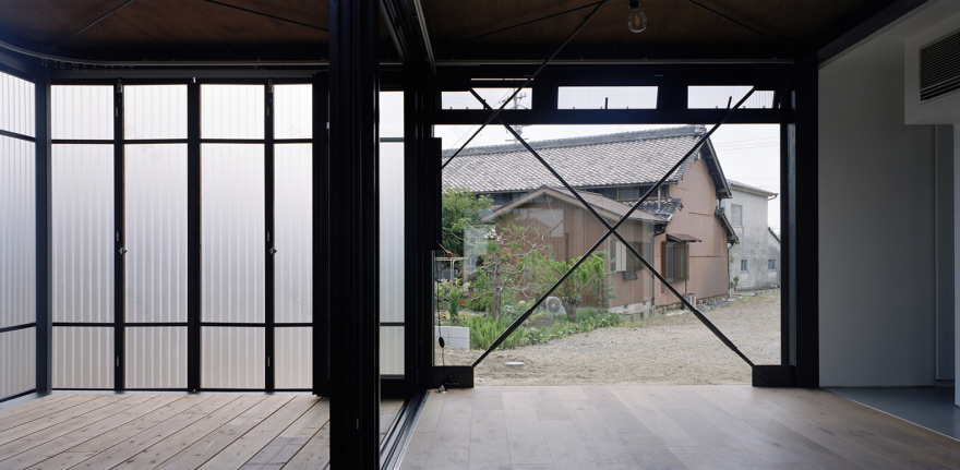 山石武喜打造简约钢构住宅 融入环境与自然共生-51