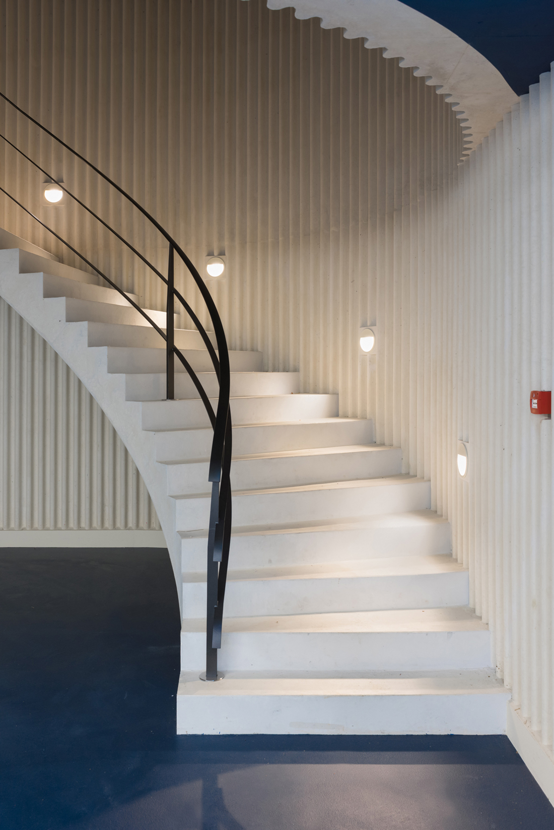 诺华园区地下自行车车库-16